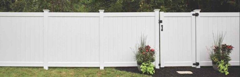 Clôture en vinyle Catalyst Fence Solutions