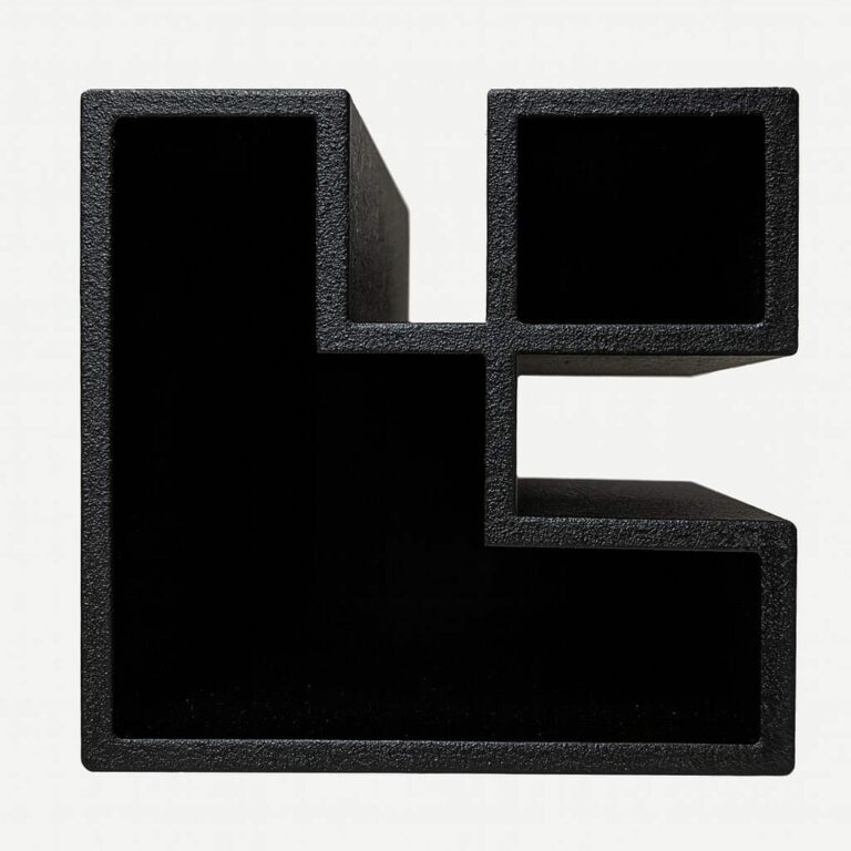 Poteau de coin 2.5″ x 2.5″ x 77″ avec plaque pour clôture Harmony 2.0 (PT-2577PC)